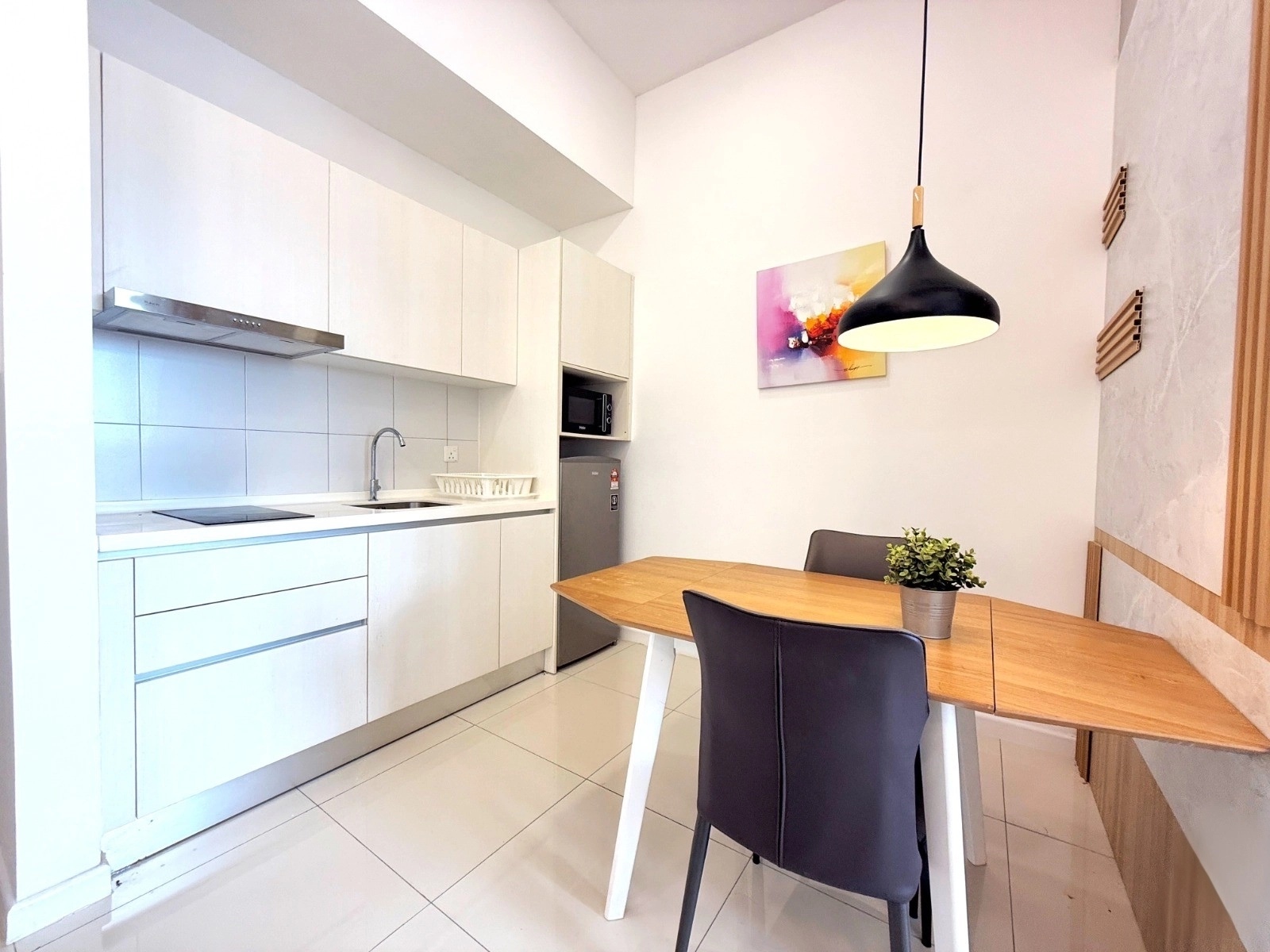 Chambers Residence image