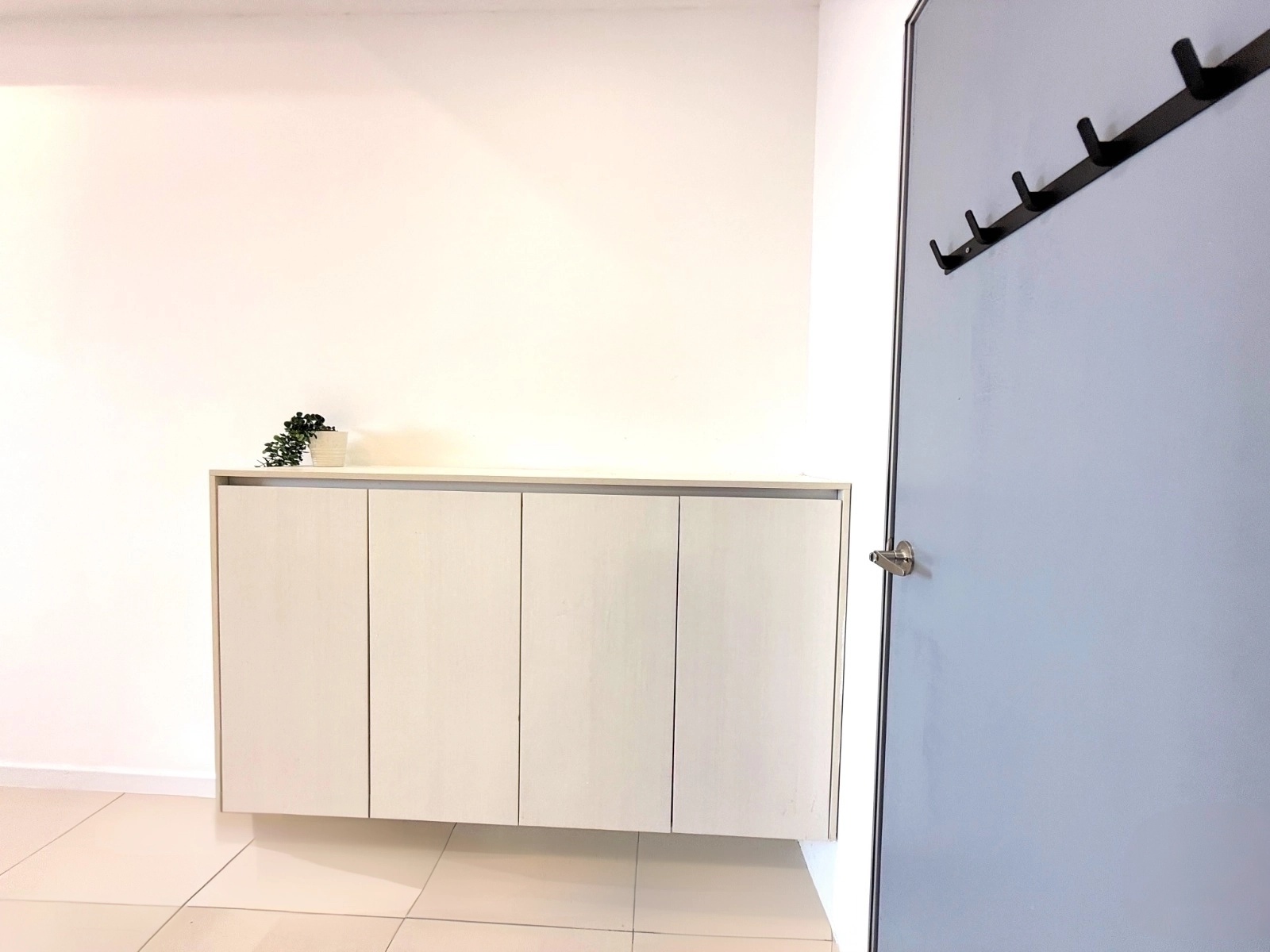 Chambers Residence image