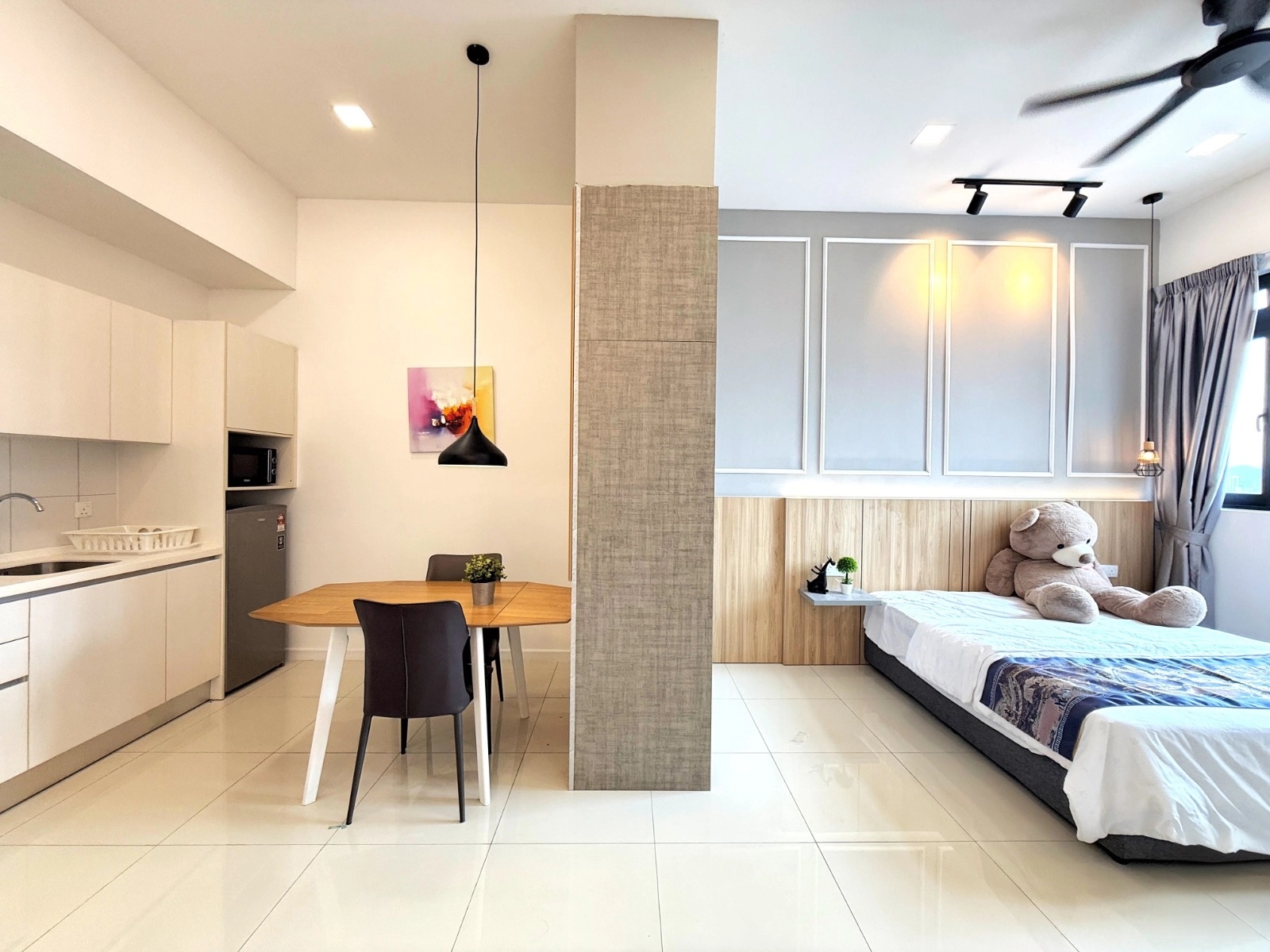 Chambers Residence image