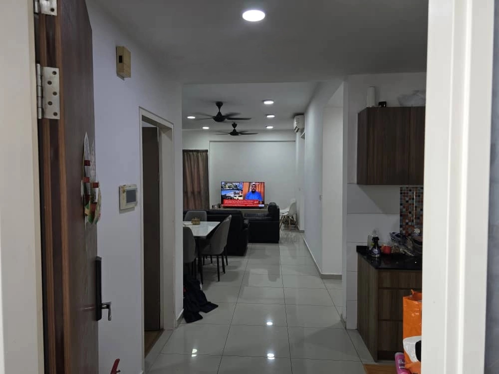 Zeta Residence image