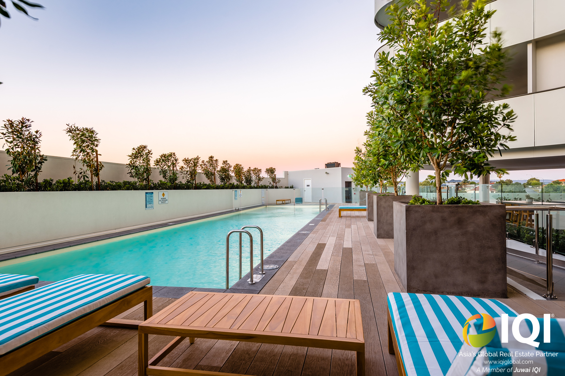 Sophisticated Urban Living with Sunrise Views image