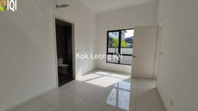 Freesia Residences @ Tropicana Aman