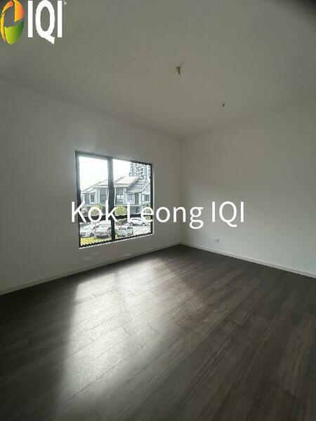 Freesia Residences @ Tropicana Aman