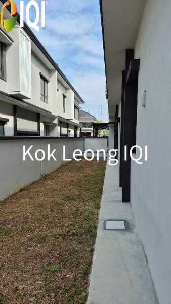 Freesia Residences @ Tropicana Aman