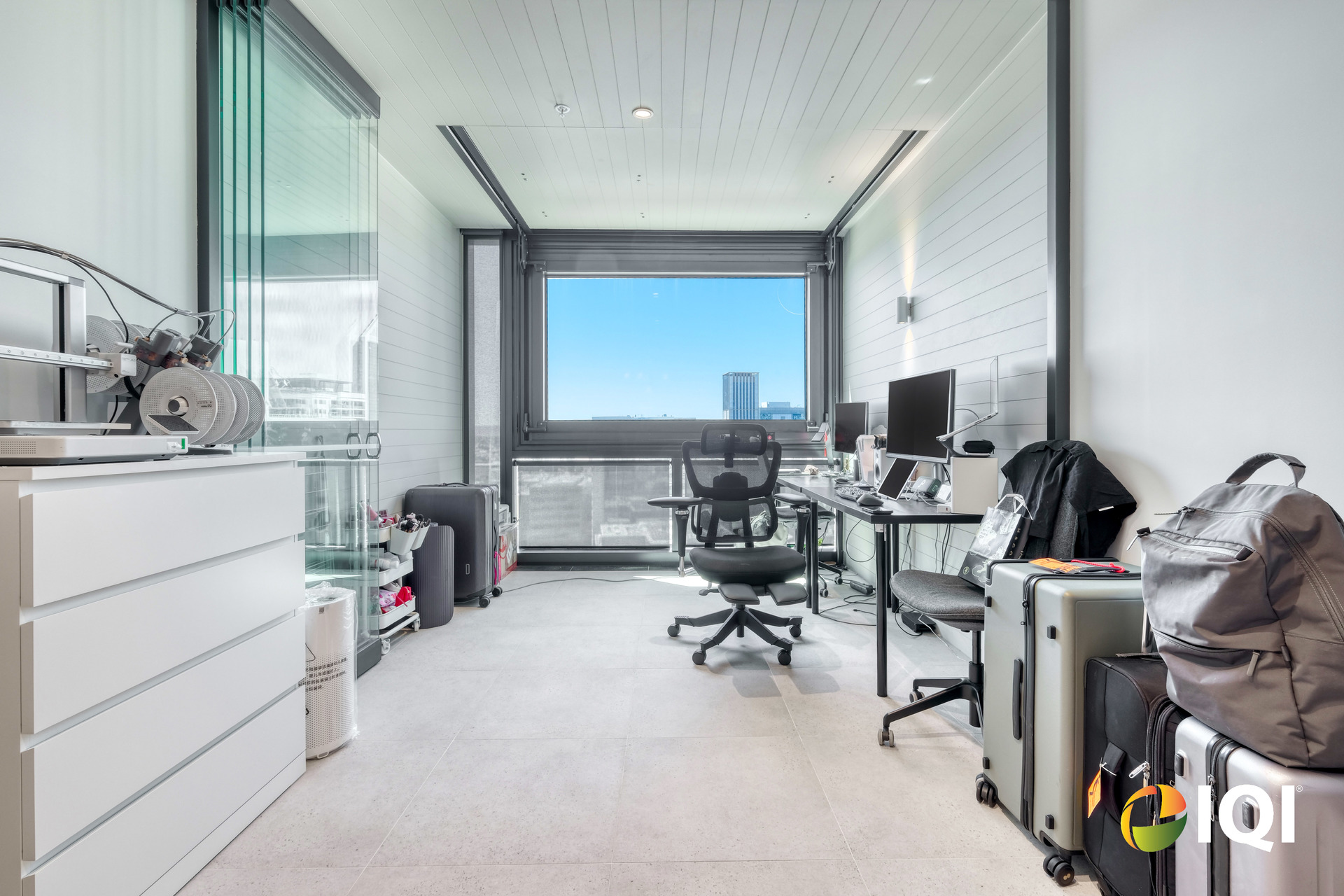 Sky-High City Living in the Heart of Perth! image