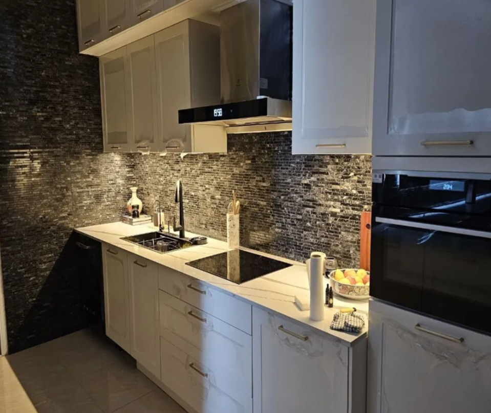 Unique Lake View 4-Bedroom Villa for Sale | Loch Palm Golf Club, Kathu, Phuket image