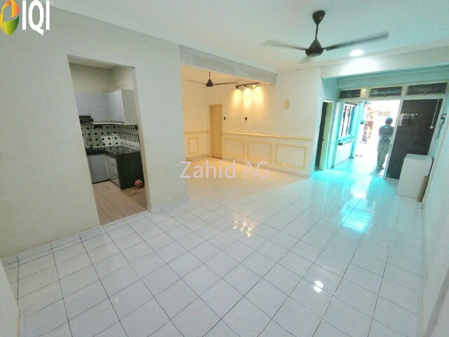 Putra Villa, Bandar Seri Putra, Bangi image