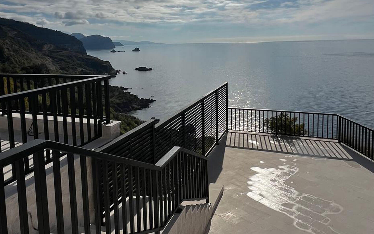 Modern 4-Bedroom Villa with Panoramic Open Sea View image