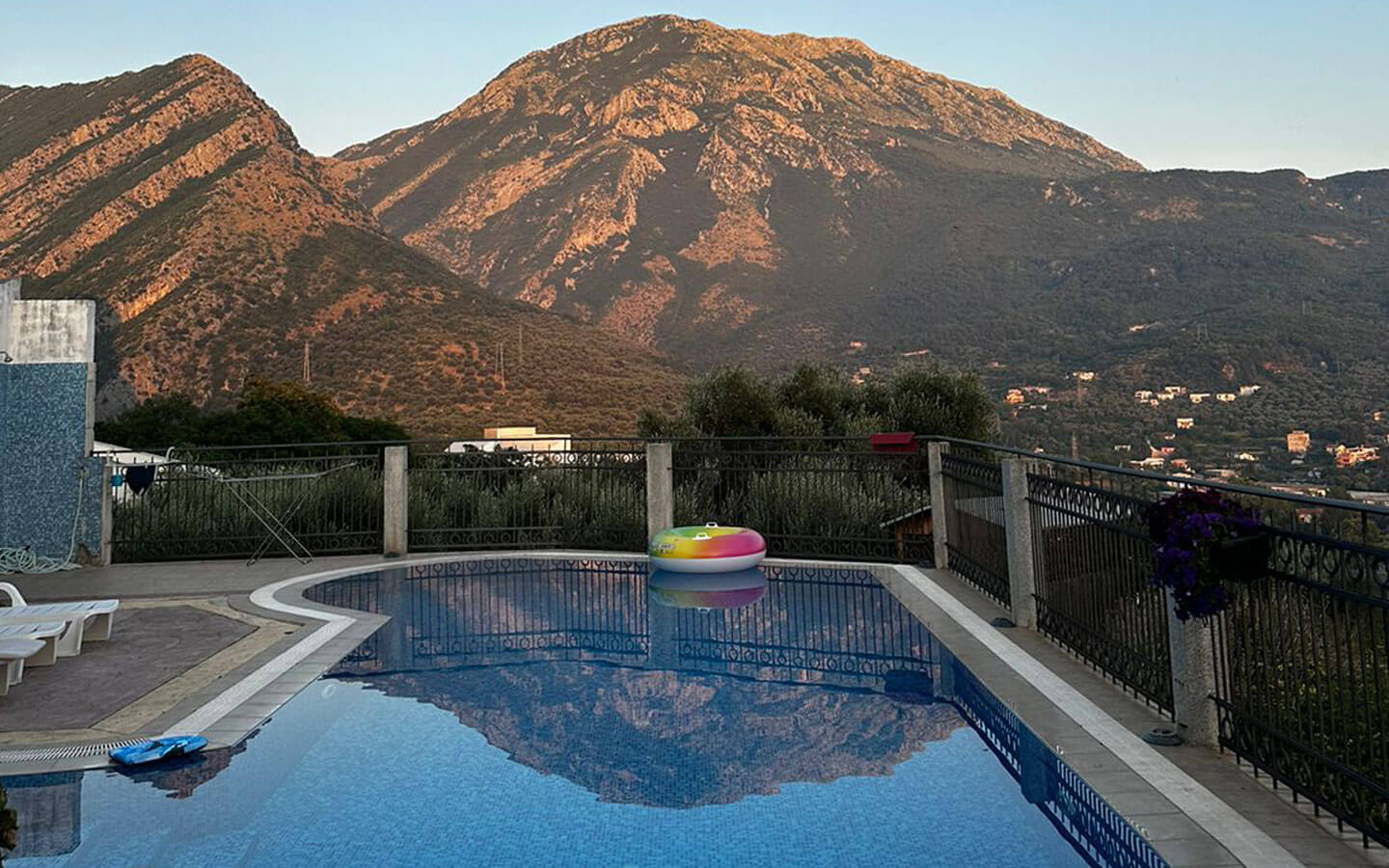 Spacious Family House with Swimming Pool and Mediterranean Garden image