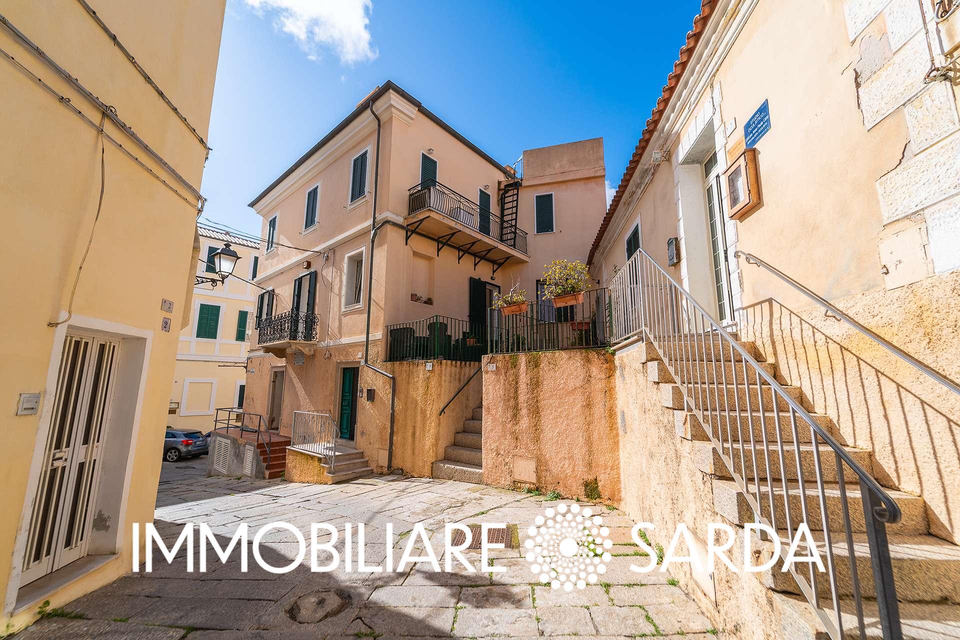 MAI-01-26 | Charming Apartment in Historic Building, La Maddalena image