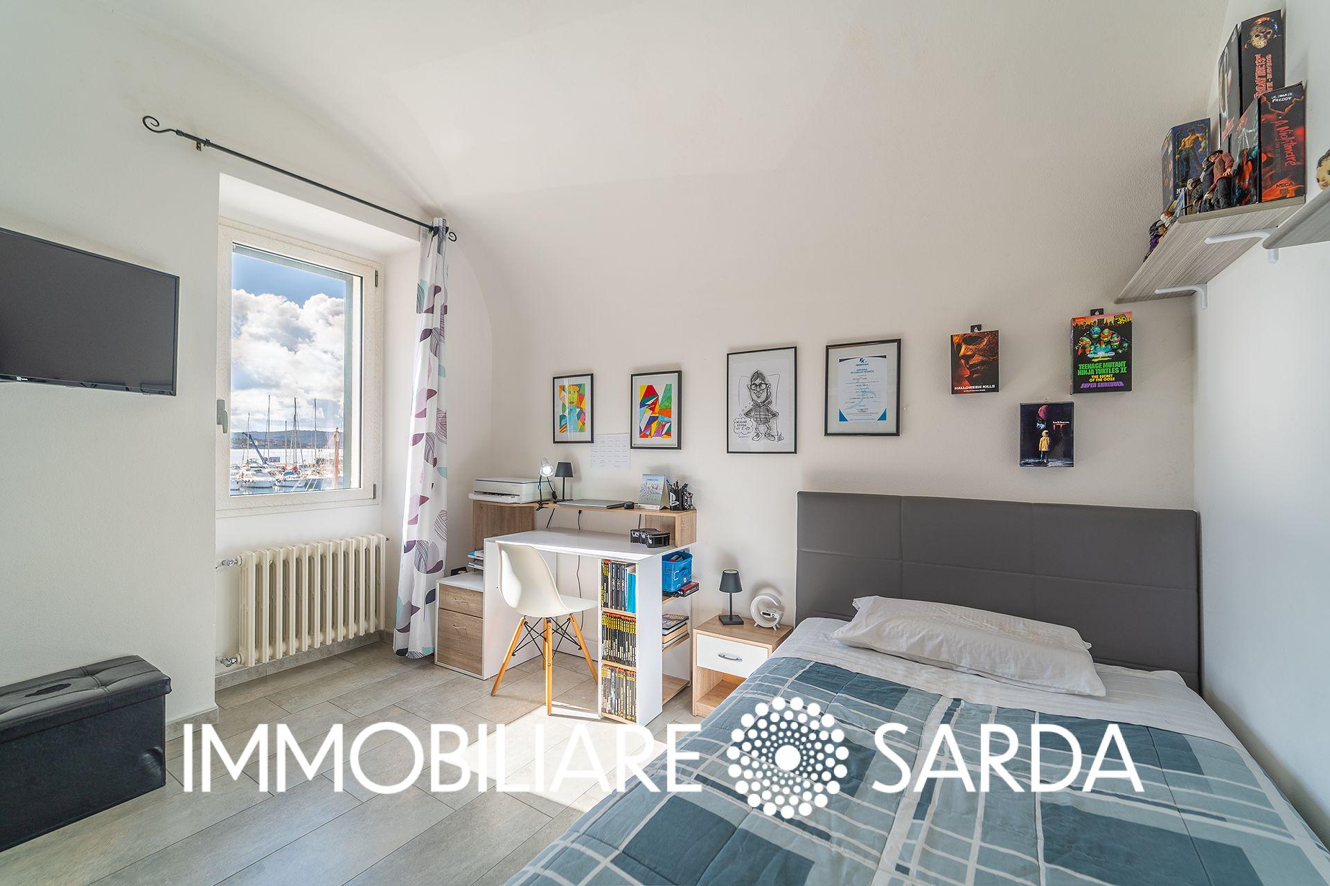 MAI-01-26 | Charming Apartment in Historic Building, La Maddalena image