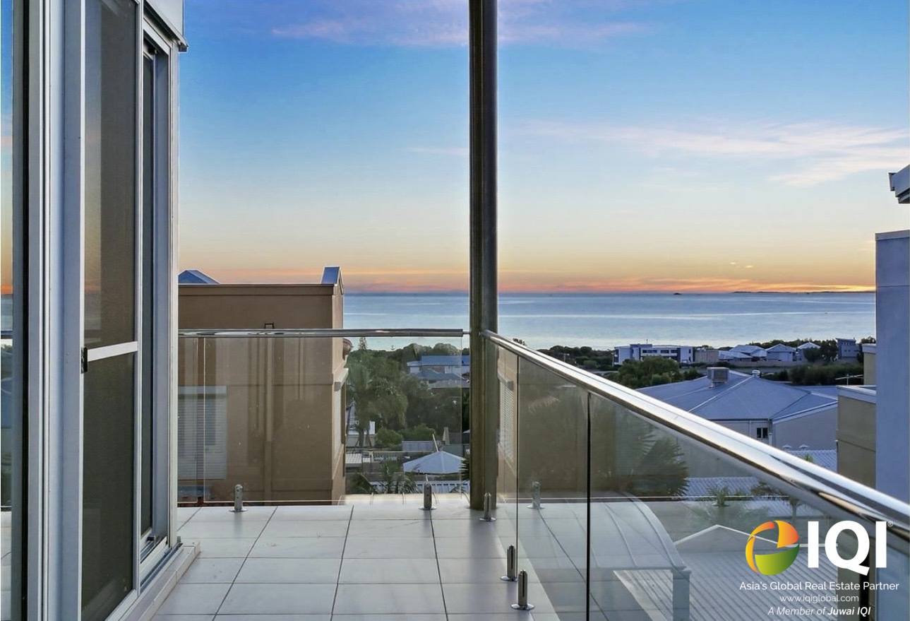 Statement Architecture | 528sqm of Coastal Living image