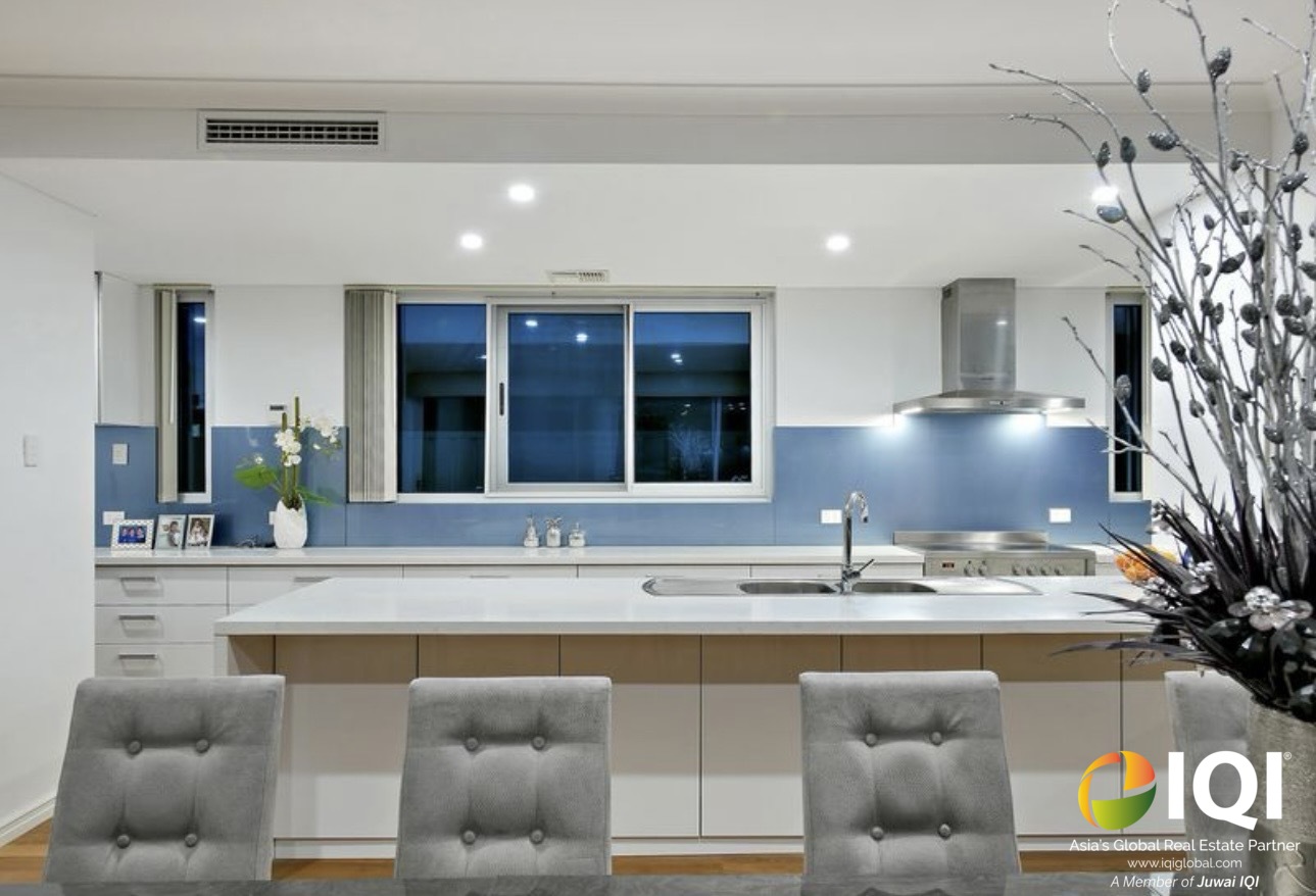 Statement Architecture | 528sqm of Coastal Living image