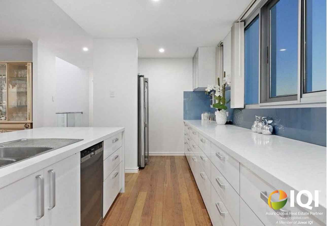 Statement Architecture | 528sqm of Coastal Living image