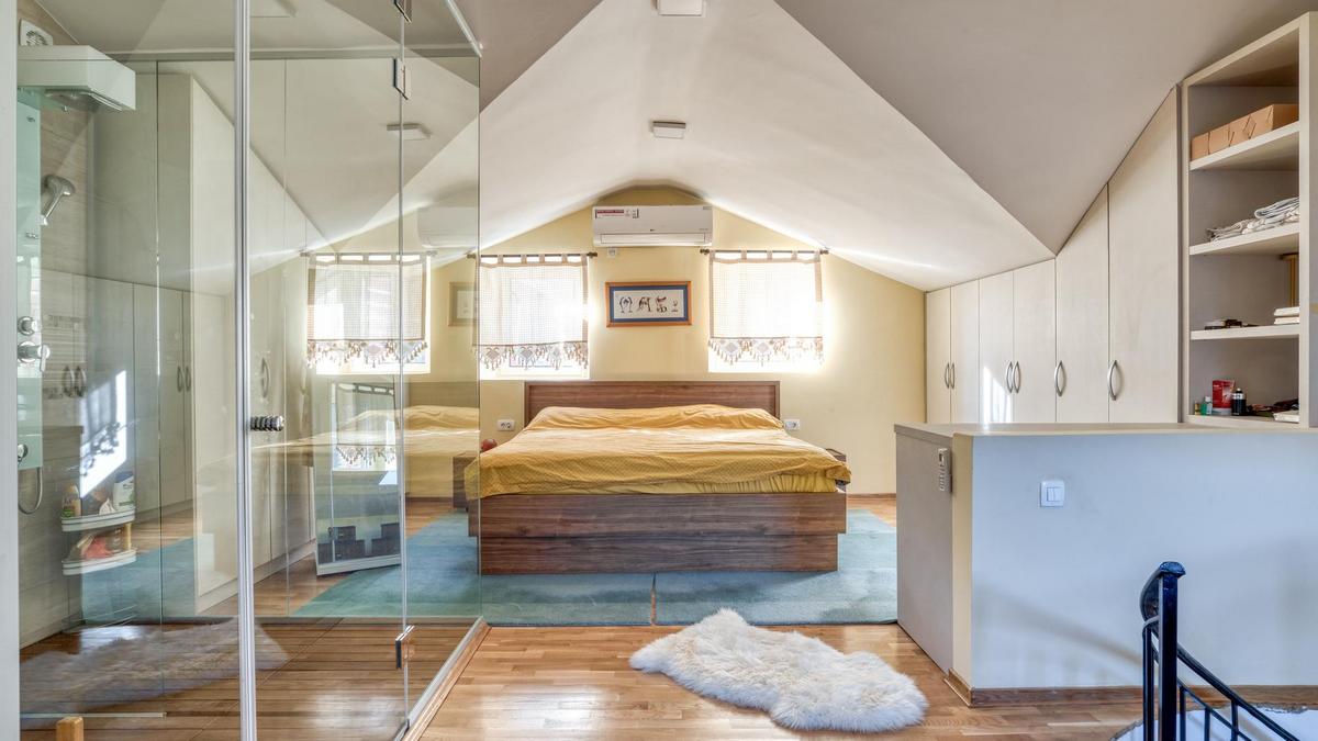 First-line stone villa for sale image