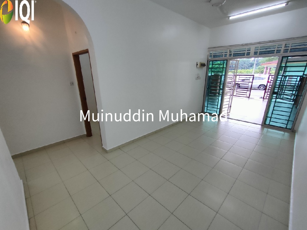 Taman Desa Bernam Baru Hutan Melintang Perak image