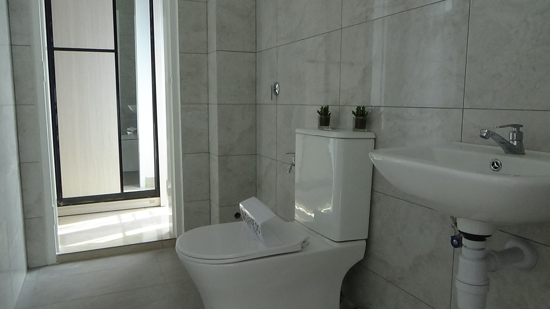 Taman Tangga Batu Indah image