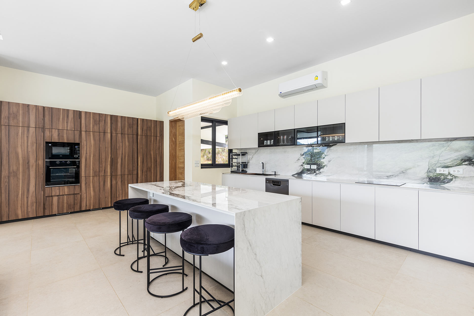 Elevated Luxury Living with Panoramic Views Manik, Phuket image