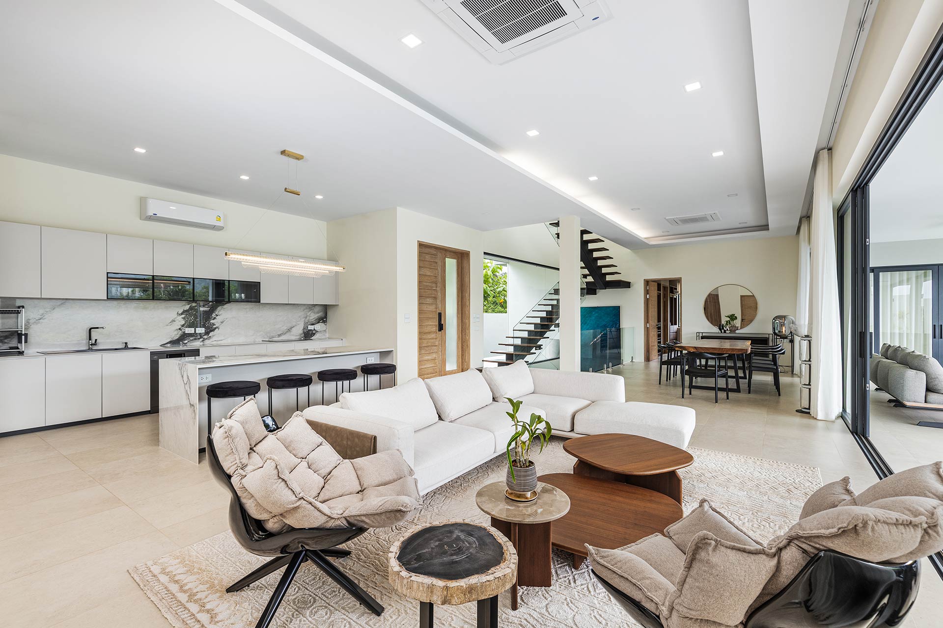 Elevated Luxury Living with Panoramic Views Manik, Phuket image