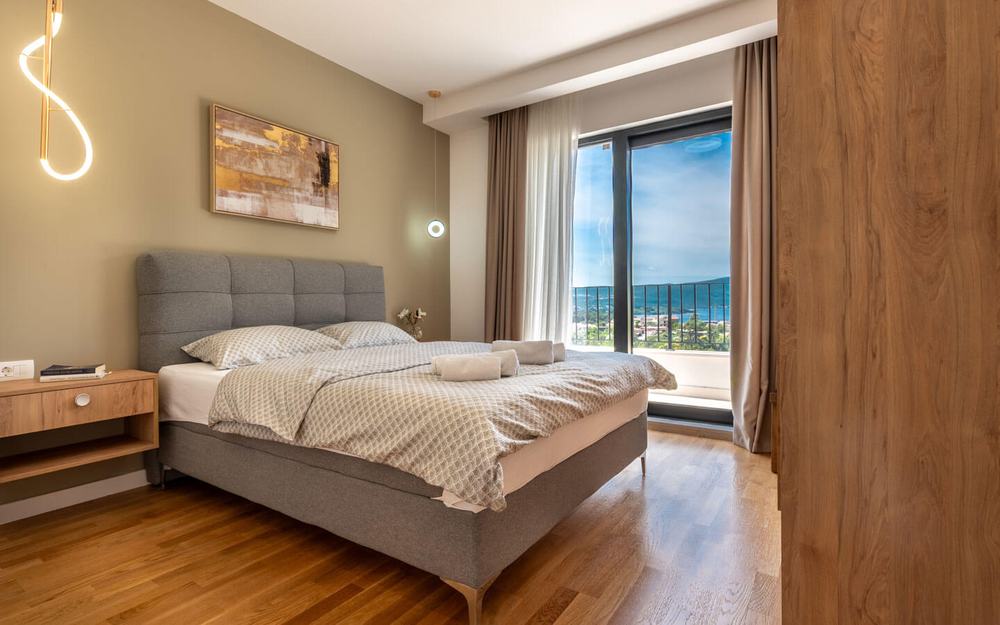 Modern Villa with Infinity Pool and Panoramic Sea View image