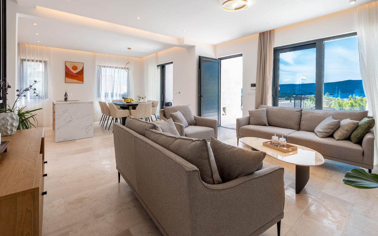 Modern Villa with Infinity Pool and Panoramic Sea View image