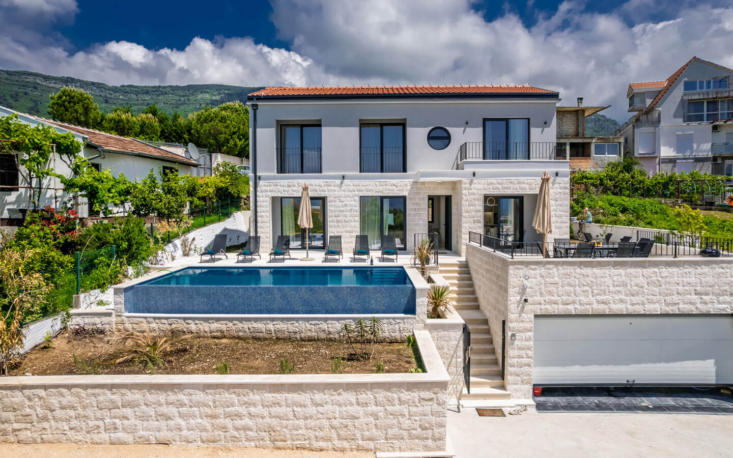 Modern Villa with Infinity Pool and Panoramic Sea View image