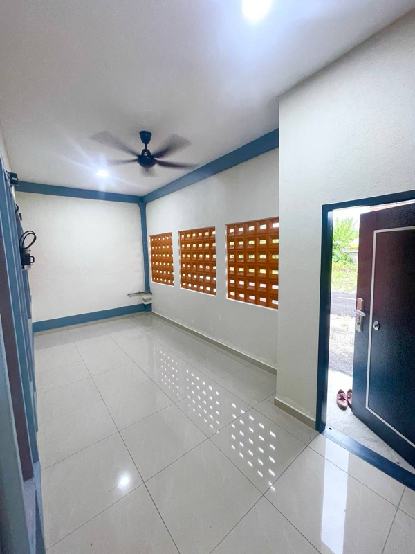 Rumah Sewa 5 pintu Kampung Sesapan Kelubi image