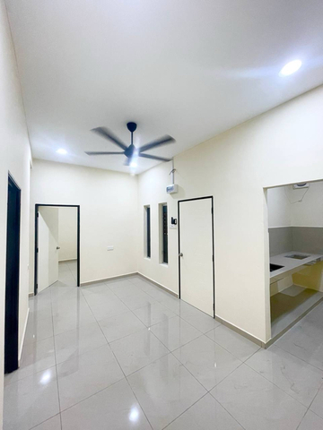 Rumah Sewa 5 pintu Kampung Sesapan Kelubi image