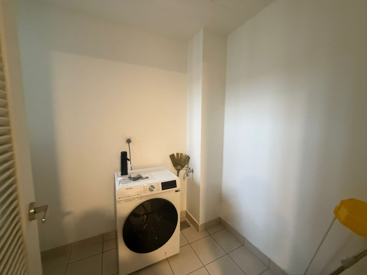 Lakefront Condominium | Emerald Hills @ Alam Damai image