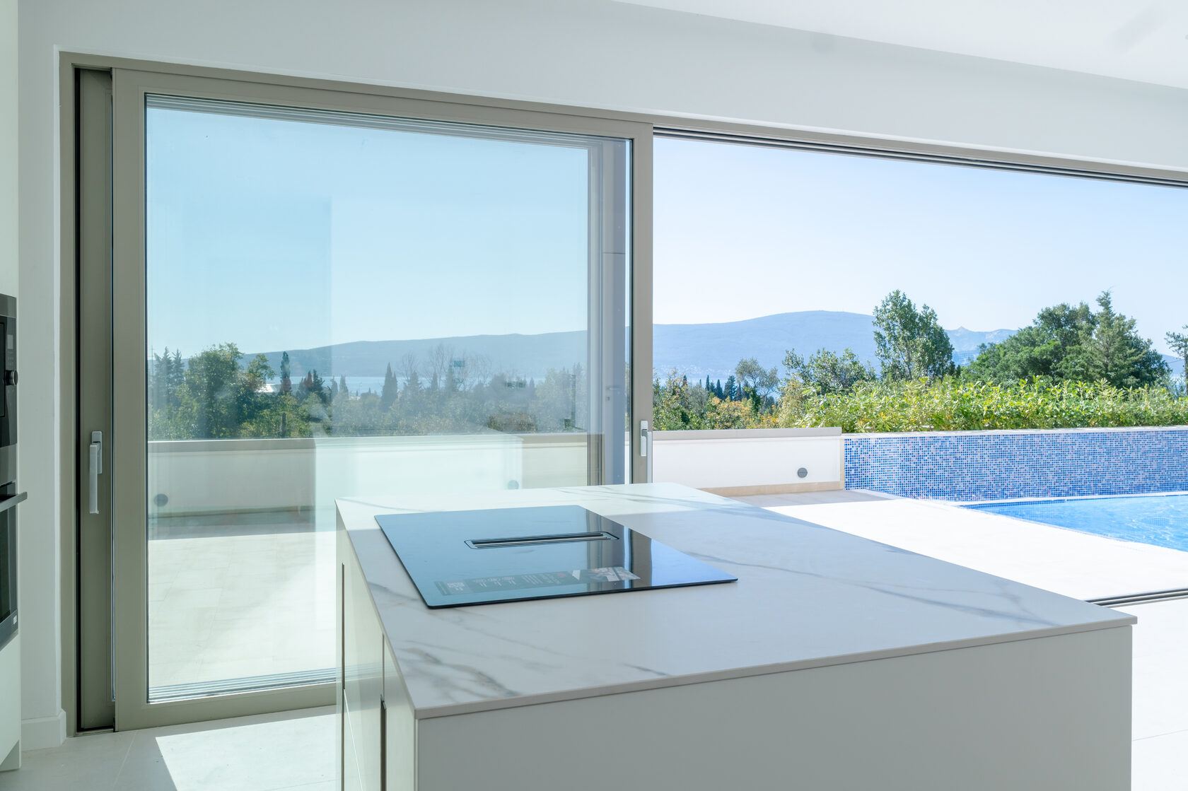 Modern Townhouses with Panoramic Sea Views in the Lastva Park residential complex image