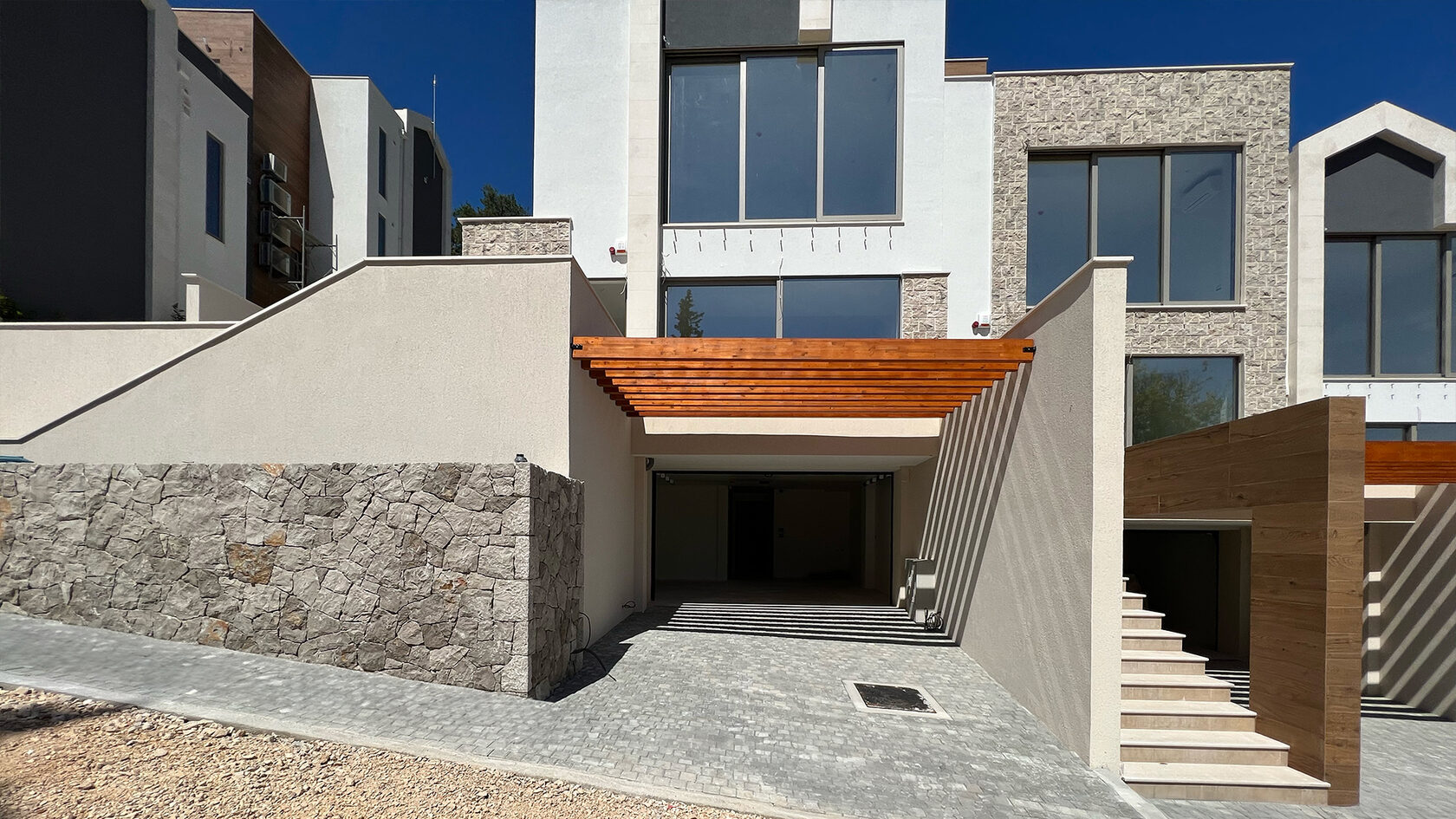 Modern Townhouses with Panoramic Sea Views in the Lastva Park residential complex image