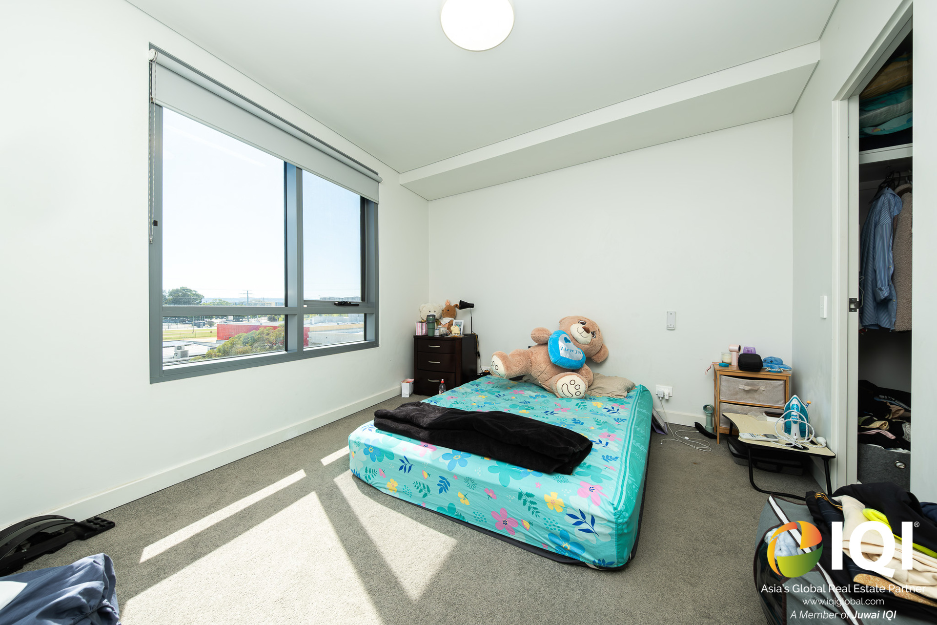 Modern Urban Living in "Velocity" - Walk to Westfield Carousel image