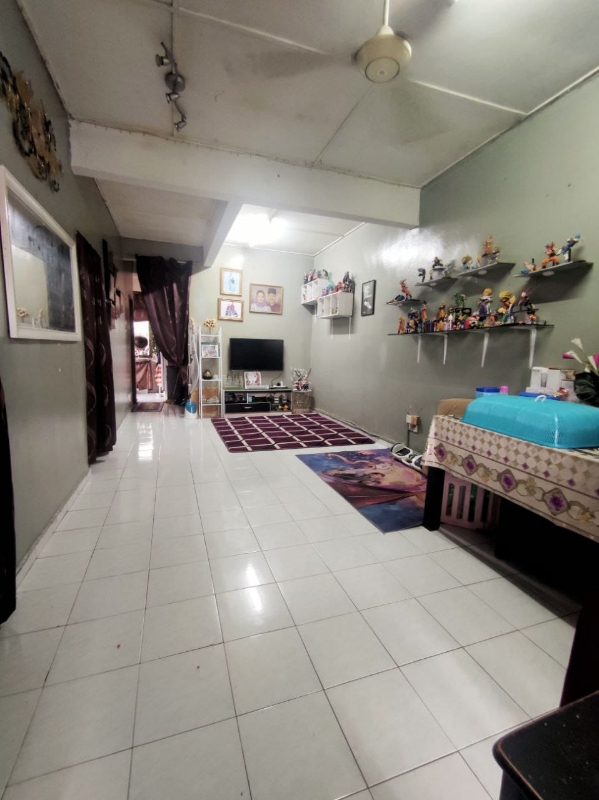 Double Storey Endlot @ Bandar Baru Nilai image