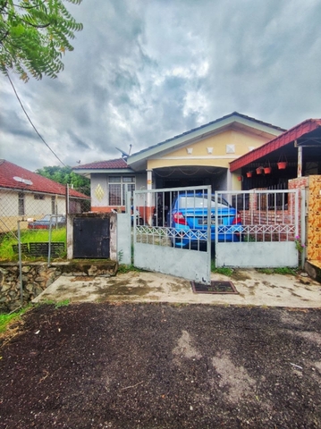 Double Storey Endlot @ Bandar Baru Nilai image