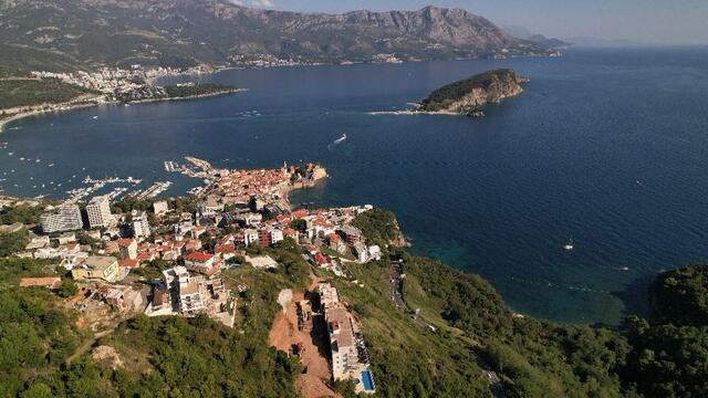 Three-bedroom apartments in Aren Village residence buildings photo