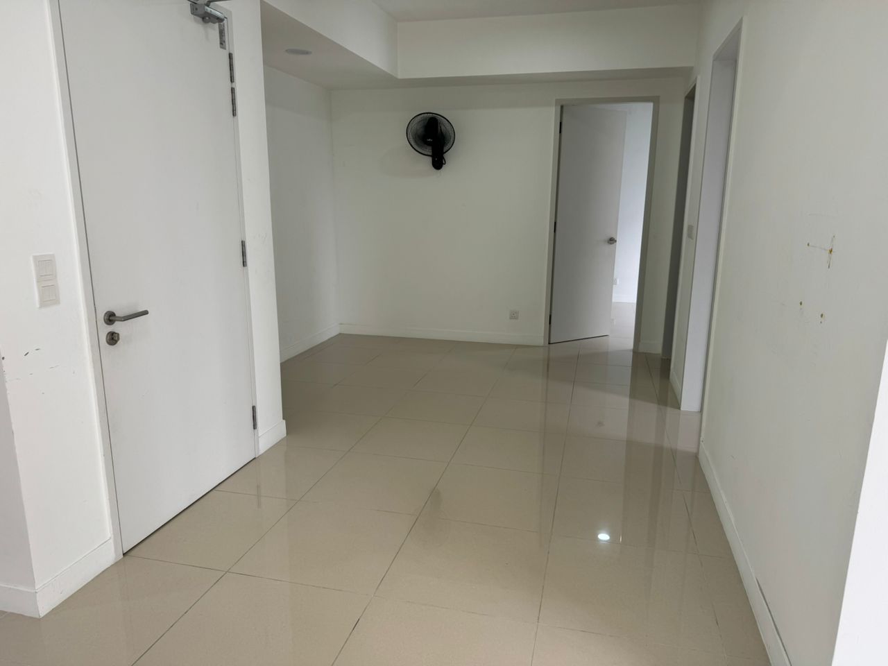 Lakefront Condominium | Emerald Hills @ Alam Damai image