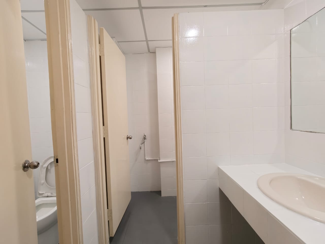 Megan Avenue 2 image