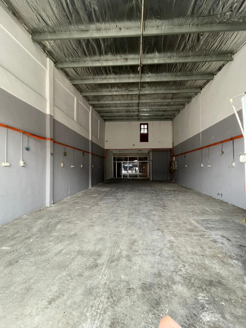 Taman Perindustrian Bukit Serdang image