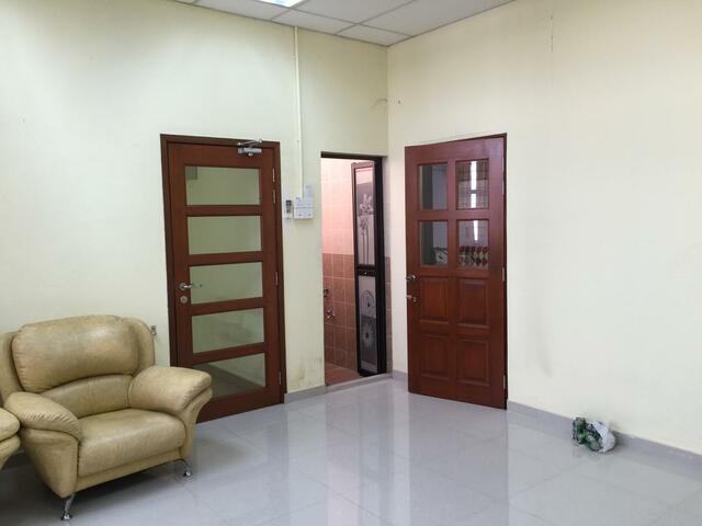 Taman Perindustrian Bukit Serdang image