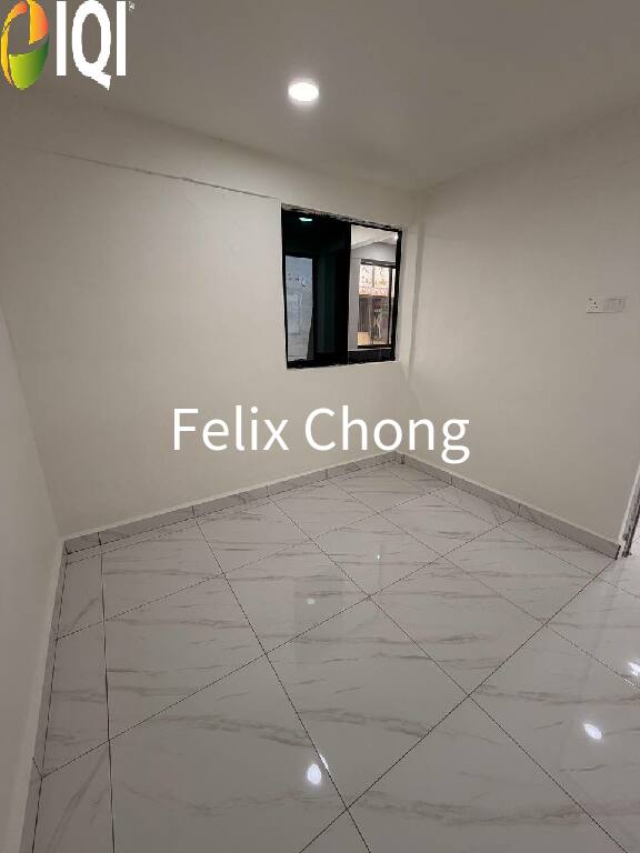 ungku tun aminah image