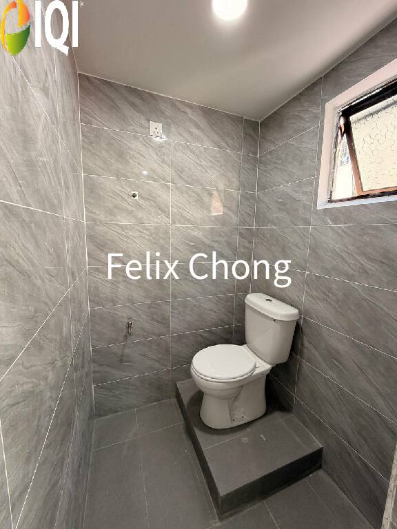 ungku tun aminah image