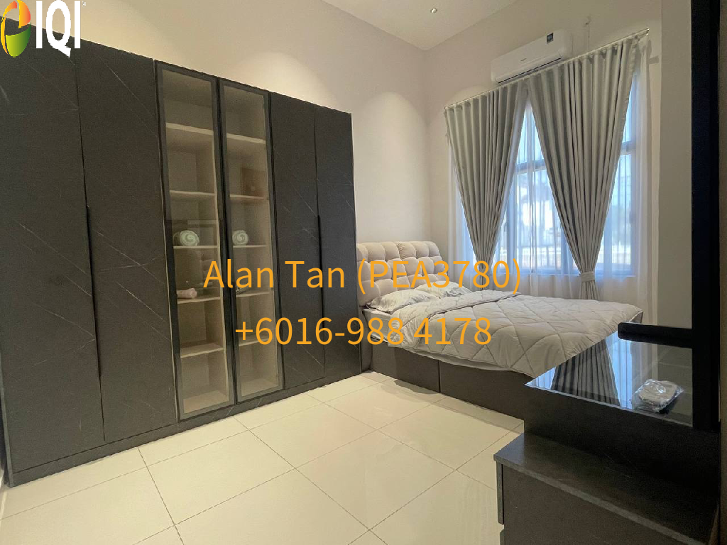 INDERA MAHKOTA image