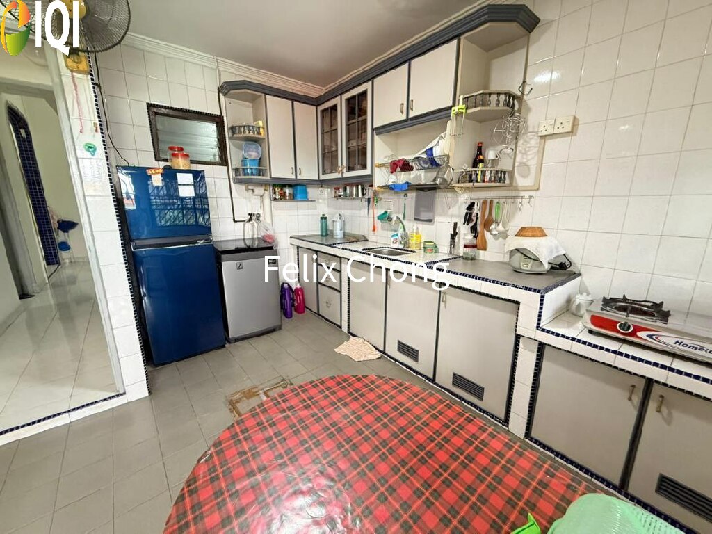 taman johor single storey terrace image