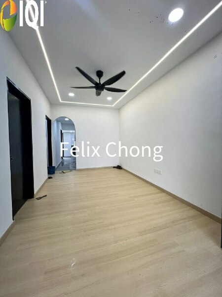 taman kempas single storey terrace