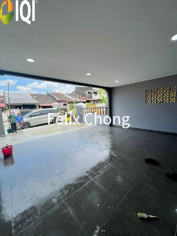 taman kempas single storey terrace image