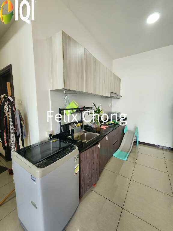 Molek Regency Studio,High Floor,City View,Furnished,Johor Bahru image