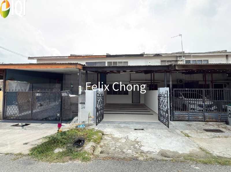 Taman Banang Jaya 2 Sty Low Cost,Jalan Gemilang,Batu Pahat,Renovated