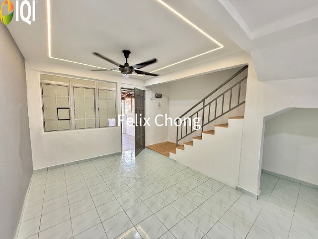 Taman Anggerik Double Storey Low Cost,Renovated,Skudai,Full Loan image