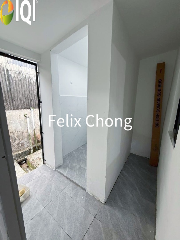 Taman Sri Skudai 1 Sty Low Cost,Jalan Tembaga Kuning,Skudai,Full Loan image