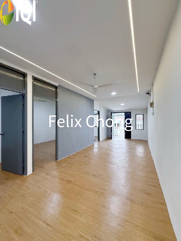 Taman Sri Skudai 1 Sty Low Cost,Jalan Tembaga Kuning,Skudai,Full Loan image